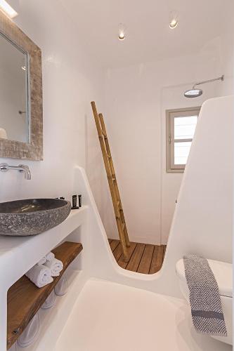 3 Elements by Stylish Stays - image 5