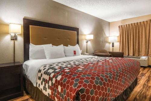 Econo Lodge Hillsboro I-35