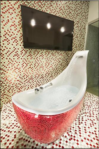 Spagna Royal Suite - image 9