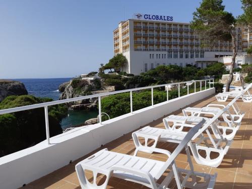  Apartamentos Blavaria in Cala en Forcat