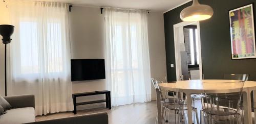  V12 Apartments - Trecate in Trecate