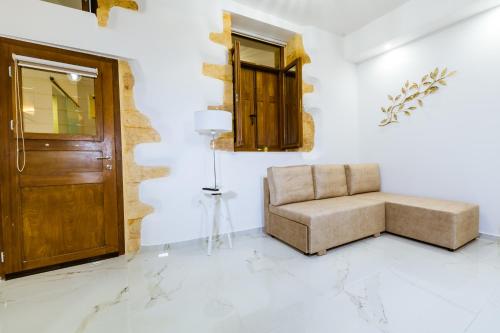 Konmari Boutique Suites - image 10