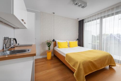 Standard Double Room with Kitchenette image 7