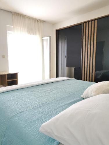  Apartment Brala in Posedarje