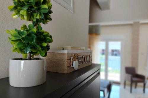 Apartment on main pedestrian street with view