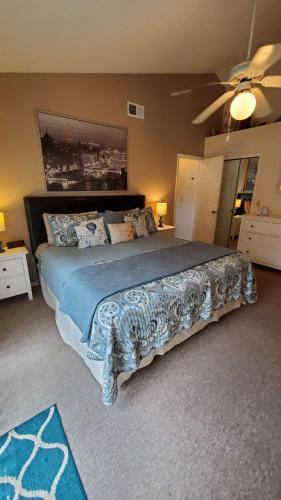 Lovely second floor condo - image 5