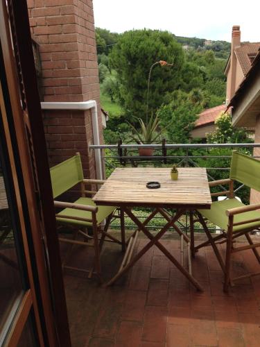 Apartment with Garden View