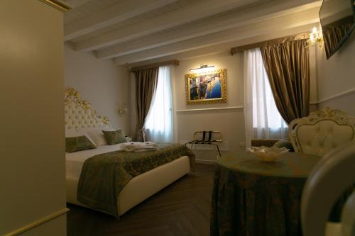 Ca' Vittoria Boutique House by ApartSuite 3