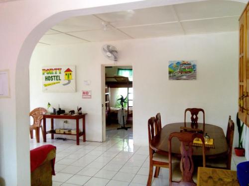 Porty Hostel in 드레이퍼스