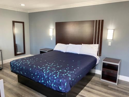 Regency Motel in Brea, USA