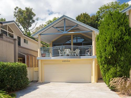 Sienna, 27a Christmas Bush Avenue - Duplex with aircon, wi-fi and close to Dutchie's Beach - Port Stephens