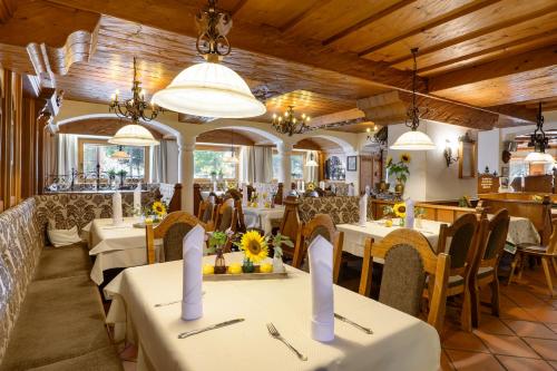 Hotelpension Wirtshaus Sattlerwirt, Unterkunft in Ebbs