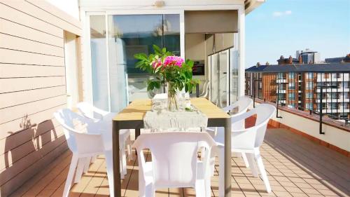 Apartment with Terrace image 2