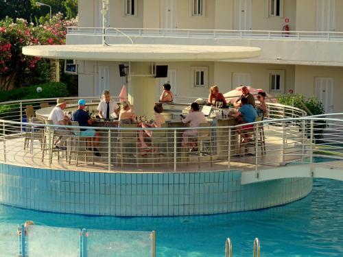 Bayside Hotel Katsaras - Photo 2