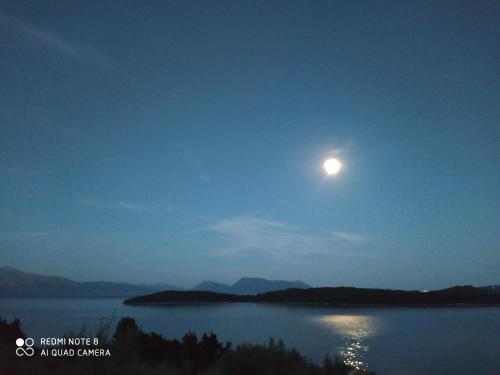LA LUNA maisonette gîte à louer Nisída Skorpiós