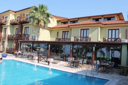 Bella View Art Boutique Hotel - Tap to explore photos