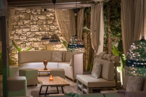 Oasis Hotel - Adults Only - image 7