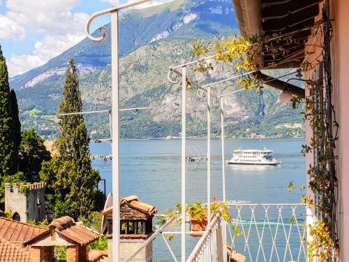 Downtown Varenna - Historic Centre by villavistalago