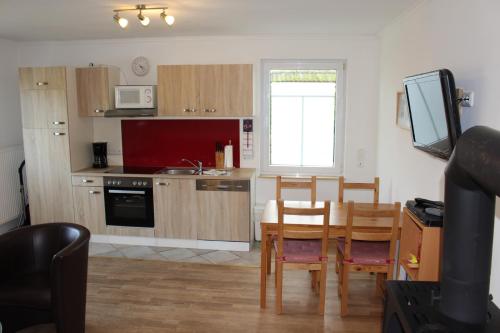 Kitchen, Pension Villa Wolkenlos in Dahme