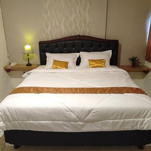 Votel Hotel DePratnya Kediri
