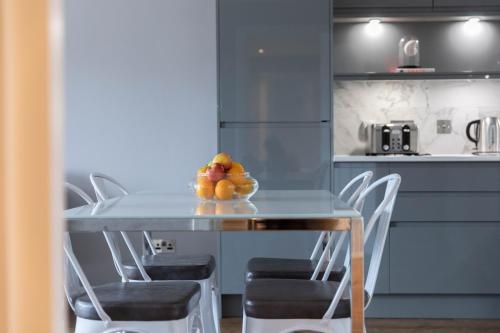 Stunning 2 Bed Merchant City Apartment with Residents Parking (Bell 2), Glasgow (photo 10)