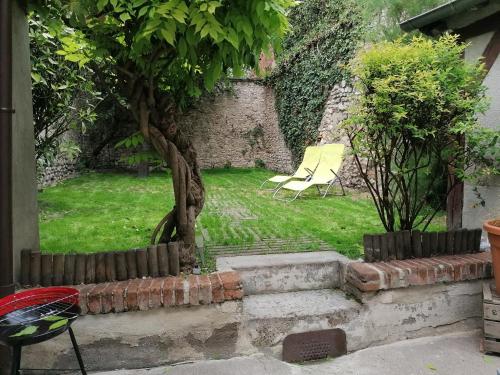 Petit studio hypercentre d'Orléans avec jardin