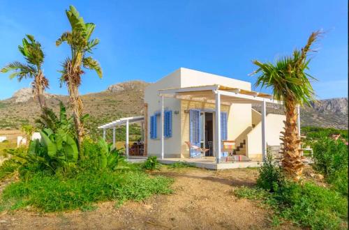 Tra Vento E Mare – Favignana Island, CA