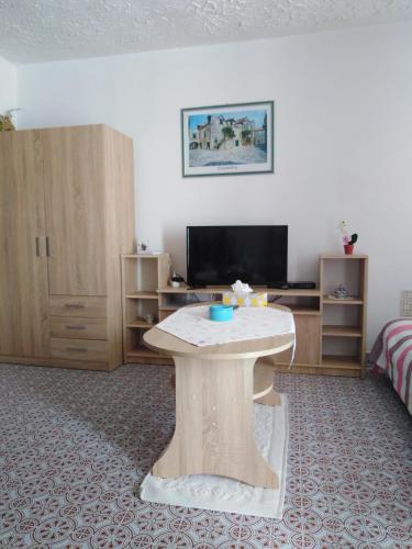 Apartment House Mihaela - image 6