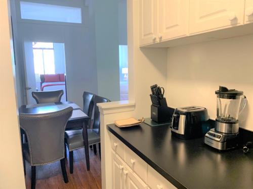 Murray Hill Apartments 30 Day Stays - image 8