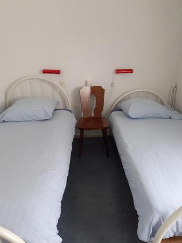 Bed, Hostel Pension Tivoli in Groningen