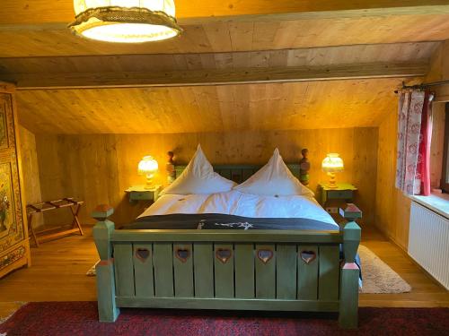Two-Bedroom Apartment (5 Adults)