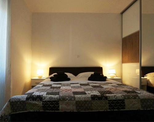 Deluxe Apartment Joia with Balcony on the Beach Bačvice, Free Parking, Old Town, Near Ferry Port, Split (photo 9)