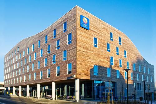 . Comfort Hotel Square