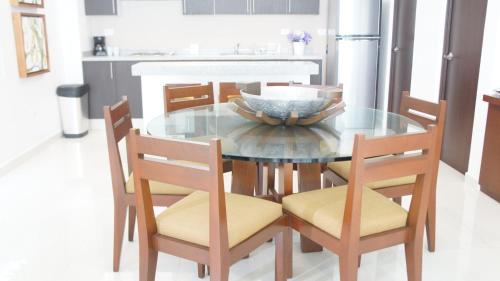 Kitchen, Porto Real in Santa Margarita