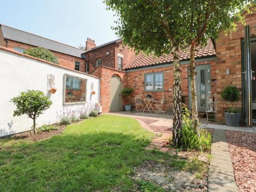 Highfield cottage - main image
