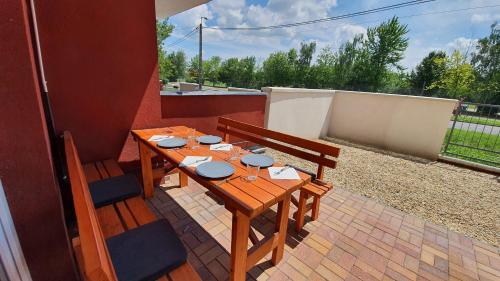 B&B Tiszaujvaros - Aqua Apartman - Bed and Breakfast Tiszaujvaros