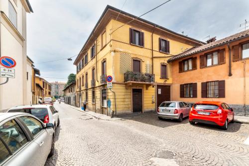 Affori Cosy Apartment - image 12