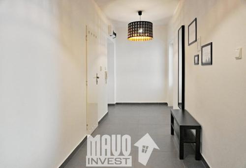 One-Bedroom Apartment image 9