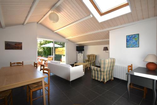 Maison de bourg confortable entre Plage, Golf et Lacs