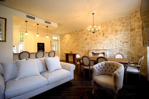 LA SURPRISE SUQUET PLAGE gîte à louer Cannes