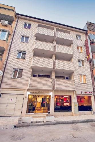 Family Hotel Gran Ivan - image 2