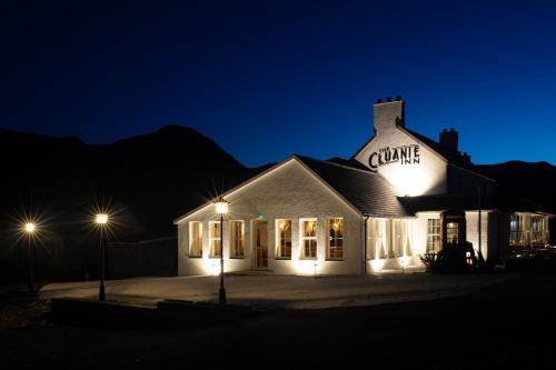 Exterior view, The Cluanie Inn in Tomdoun