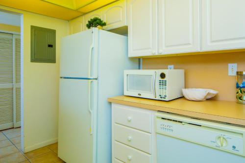 Sunny Isles Ocean Reserve Condo Apartments - 1BR #812 - image 6