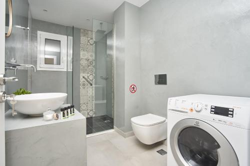 Stylish Apt next to the Archeological Museum