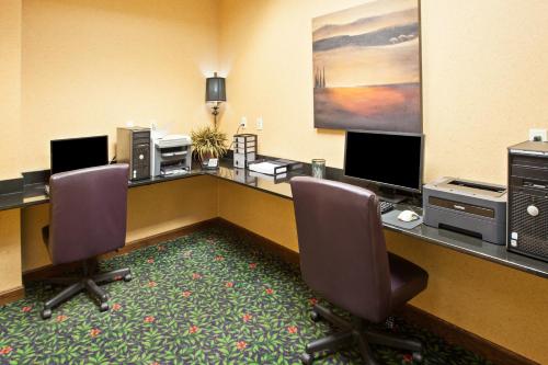 Country Inn & Suites by Radisson, Grand Rapids East, MI