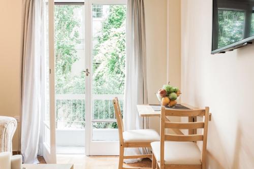 La casa di Plaka - image 4