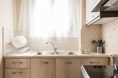 La casa di Plaka - main image