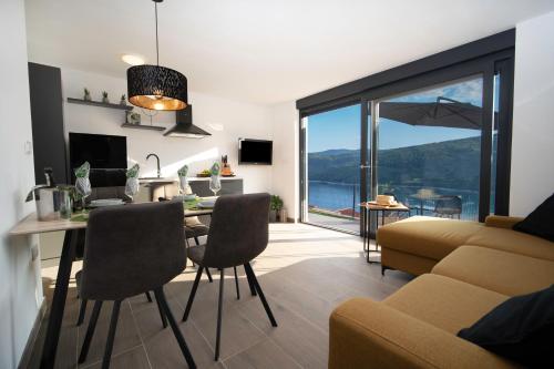 SUNSET APARTMENTS RABAC in 拉巴茨