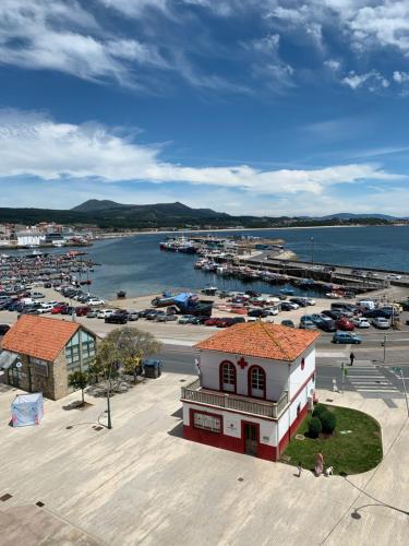 Piso en el malecón de Riveira con vistas a las Rias Baixas. Ideal para familias. 140m