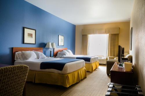 Holiday Inn Express Hotel & Suites Acme-Traverse City, an IHG Hotel